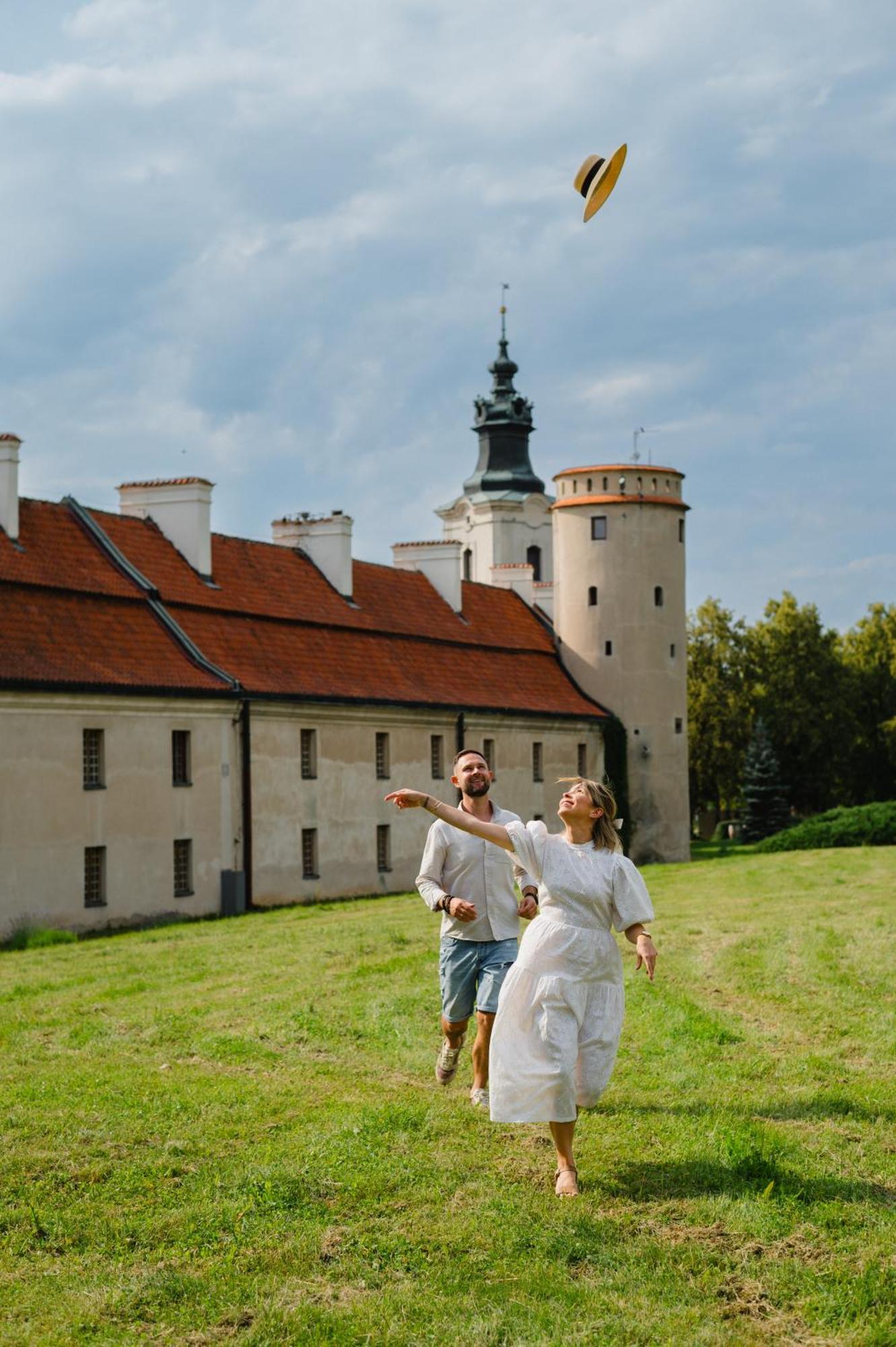 Hotel Podklasztorze Sulejów Eksteriør billede