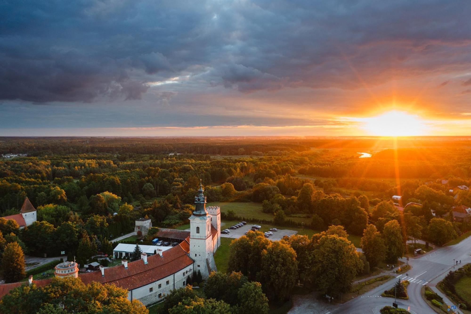 Hotel Podklasztorze Sulejów Eksteriør billede