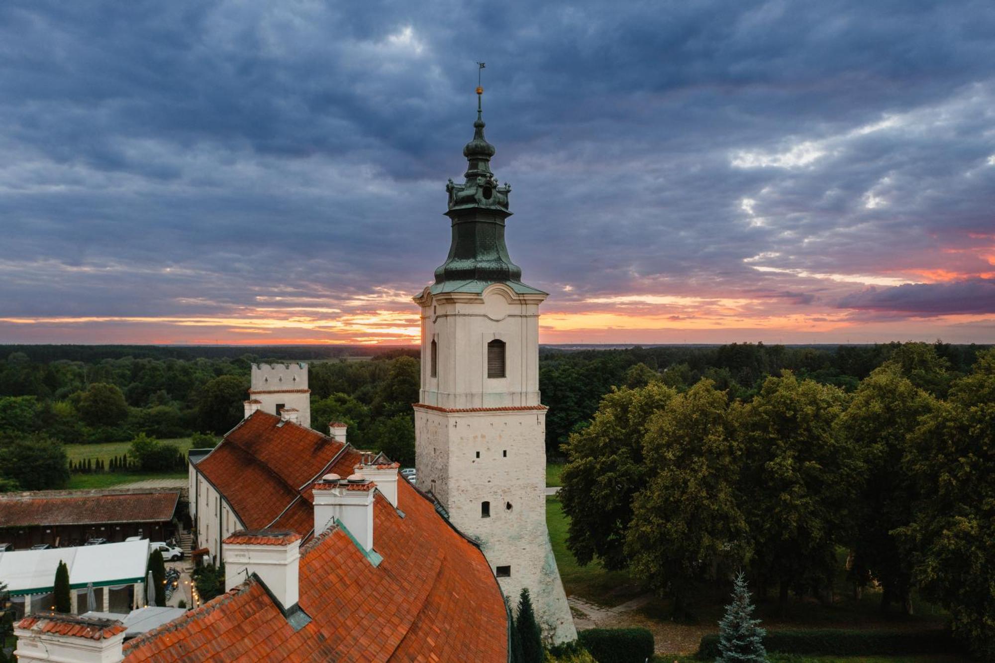 Hotel Podklasztorze Sulejów Eksteriør billede